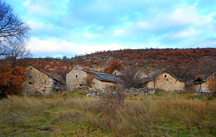 village fantôme Karanovac