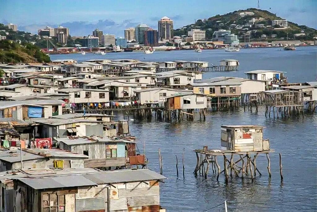 maisons sur pilotis à Hanuabada
