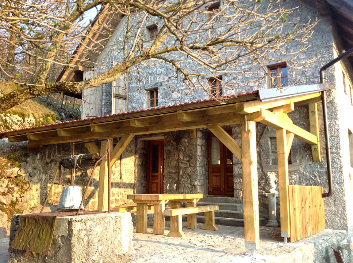 Maison traditionnelle de karst en Slovénie