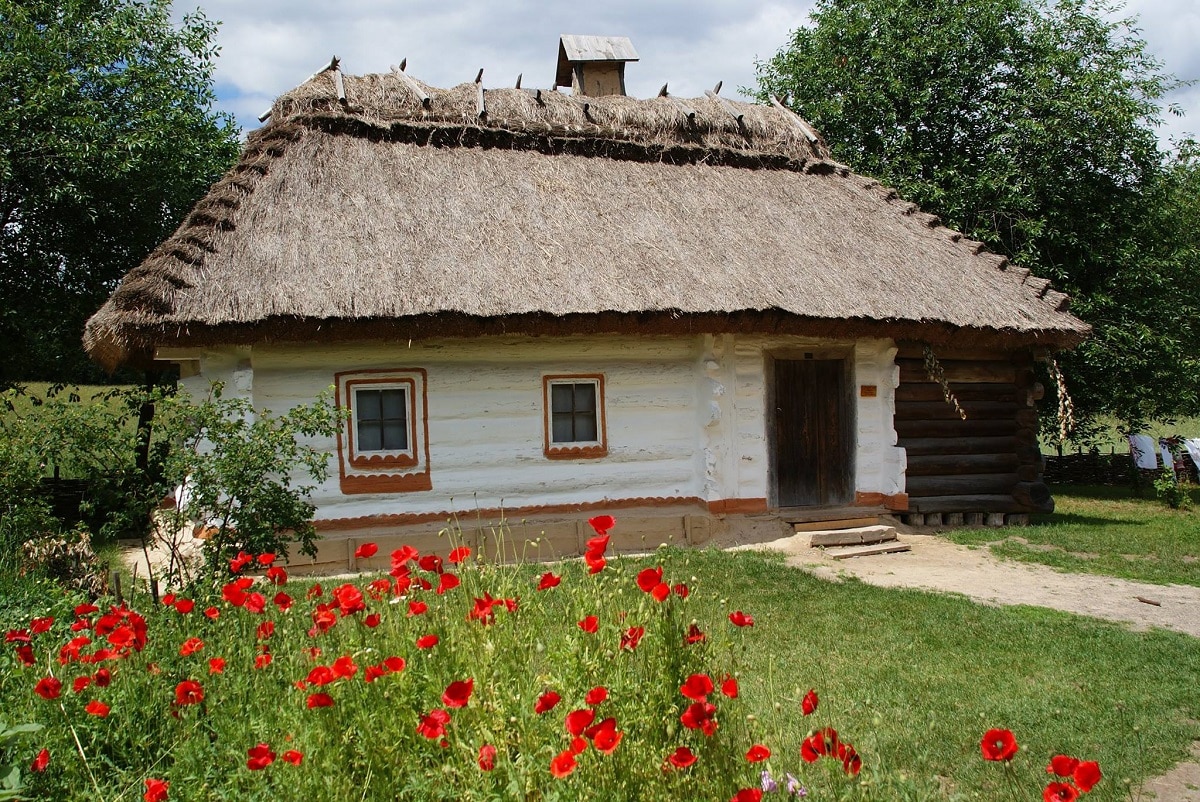 maison traditionnelle ukrainienne