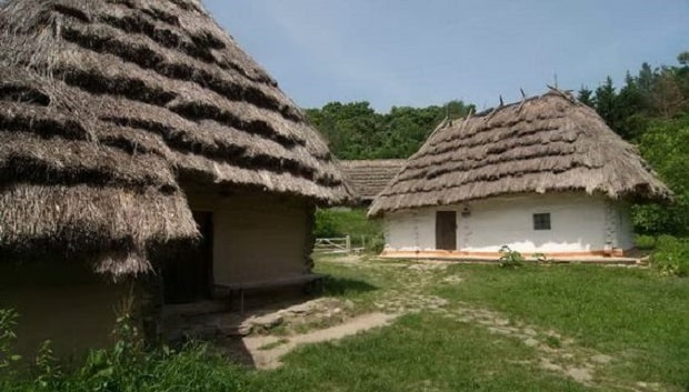 maisons traditionnelles ukraine