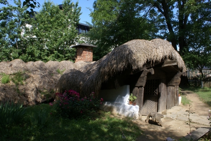 maisons semi-souterraines Roumanie