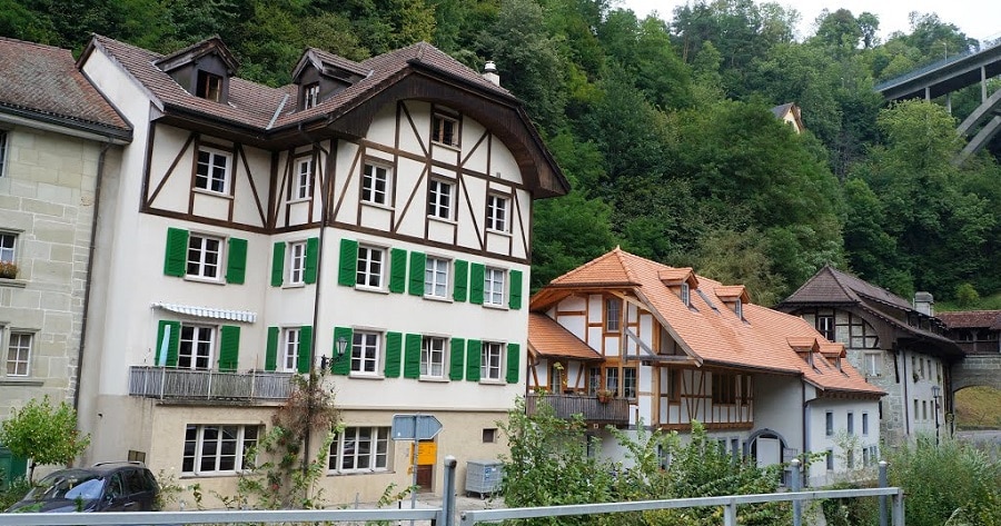 maisons vieille ville Fribourg