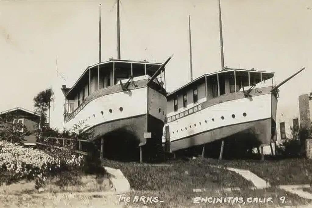 Le S. Encinitas et le S.S Moon Light
