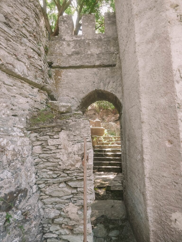 exterieur chateau merlacce