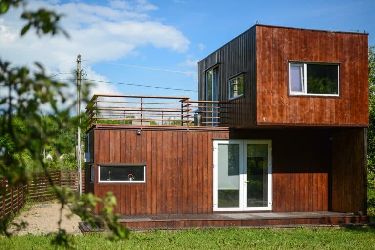 maison frabriquée avec des conteneurs