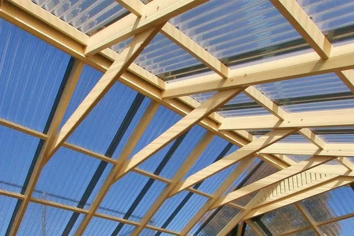 toiture en panneaux de polycarbonate