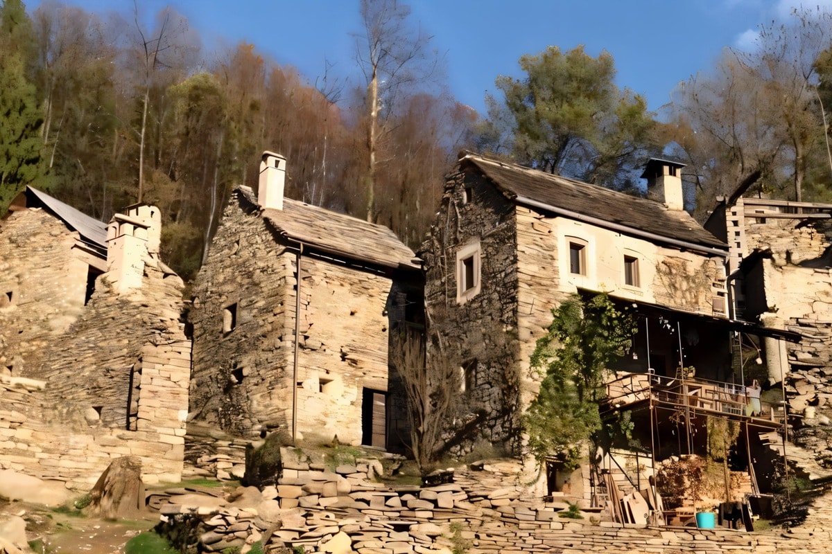 village Ghesio restauré italie