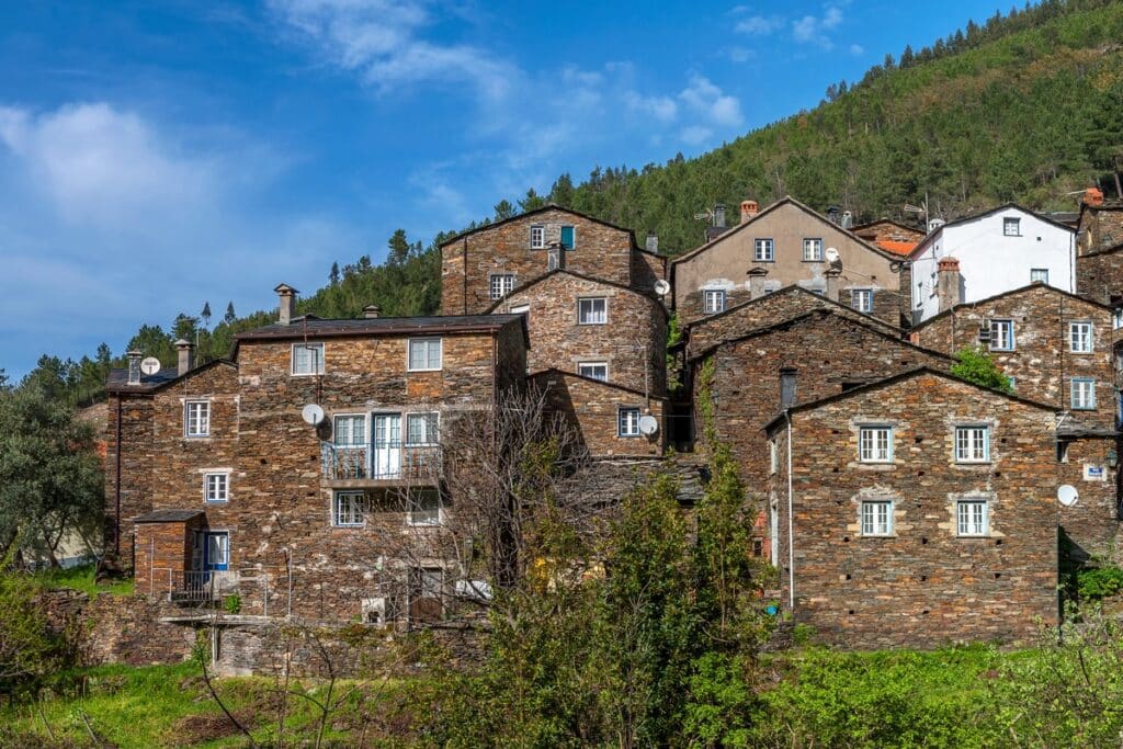 maisons en pierre à Piodao