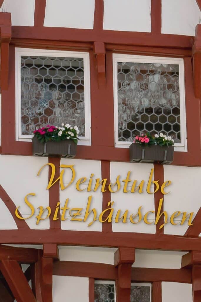 Spitzhäuschen détail façade à Bernkastel