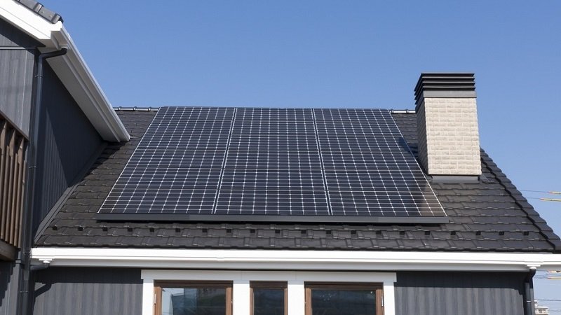 panneaux solaires toit