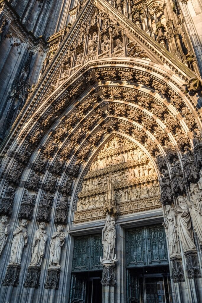 détails façade Cathédrale de Cologne