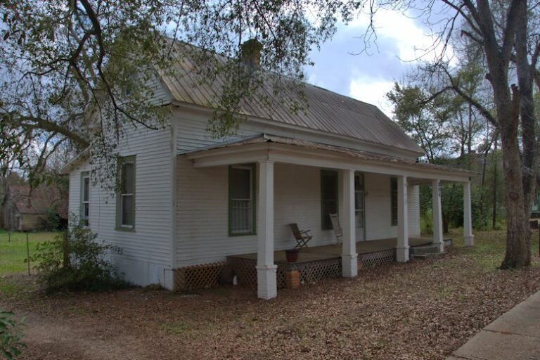 hall-and-parlor-house-un-style-de-maison-historique