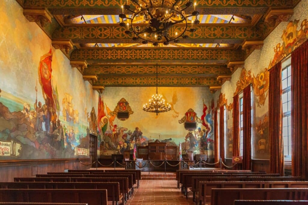intérieur Santa Barbara County Courthouse
