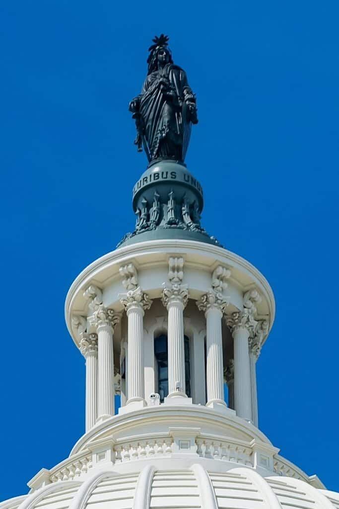 statue sur le Capitole de Washington