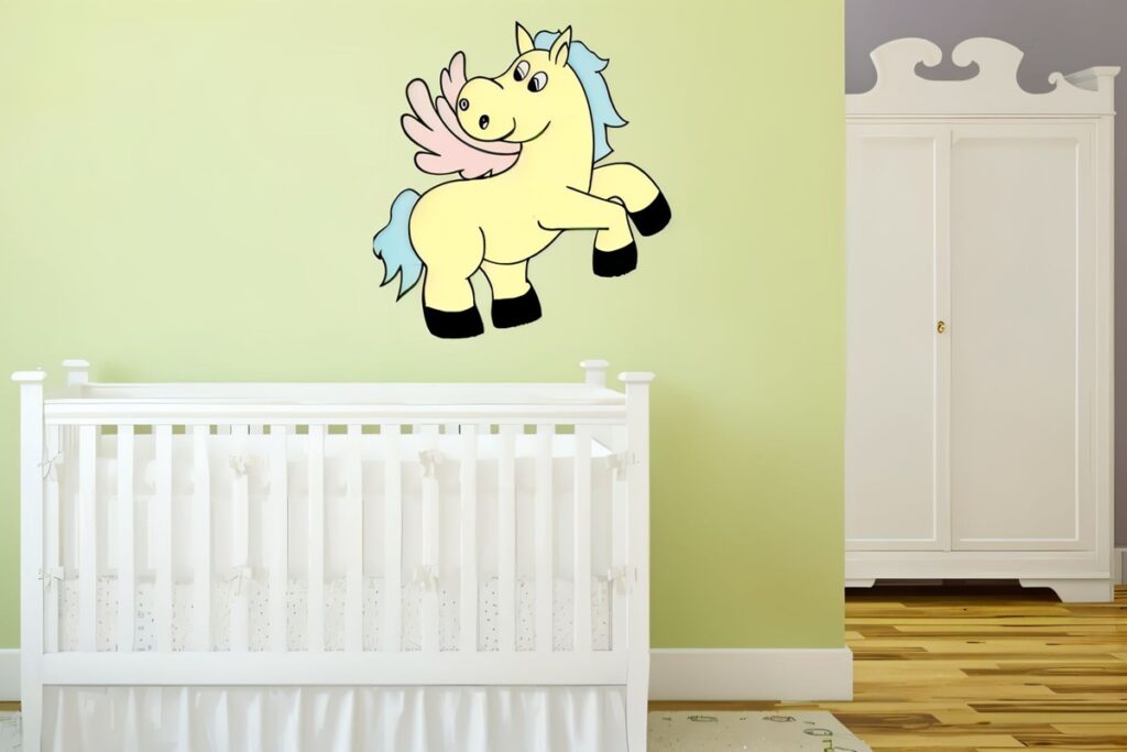 chambre bébé avec sticker mural