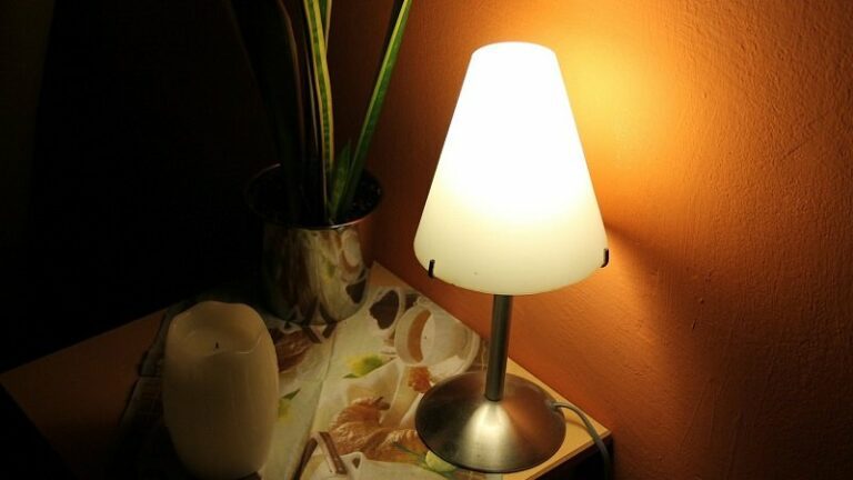 Conseils pour choisir une lampe de chevet