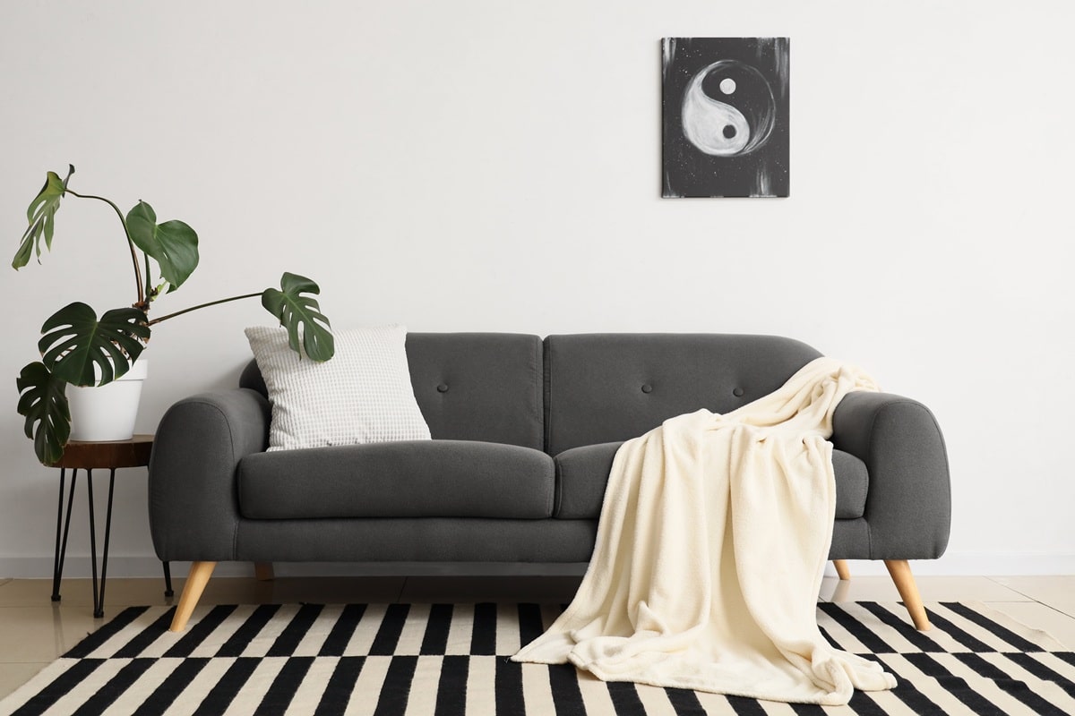 salon avec des accessoires cocooning