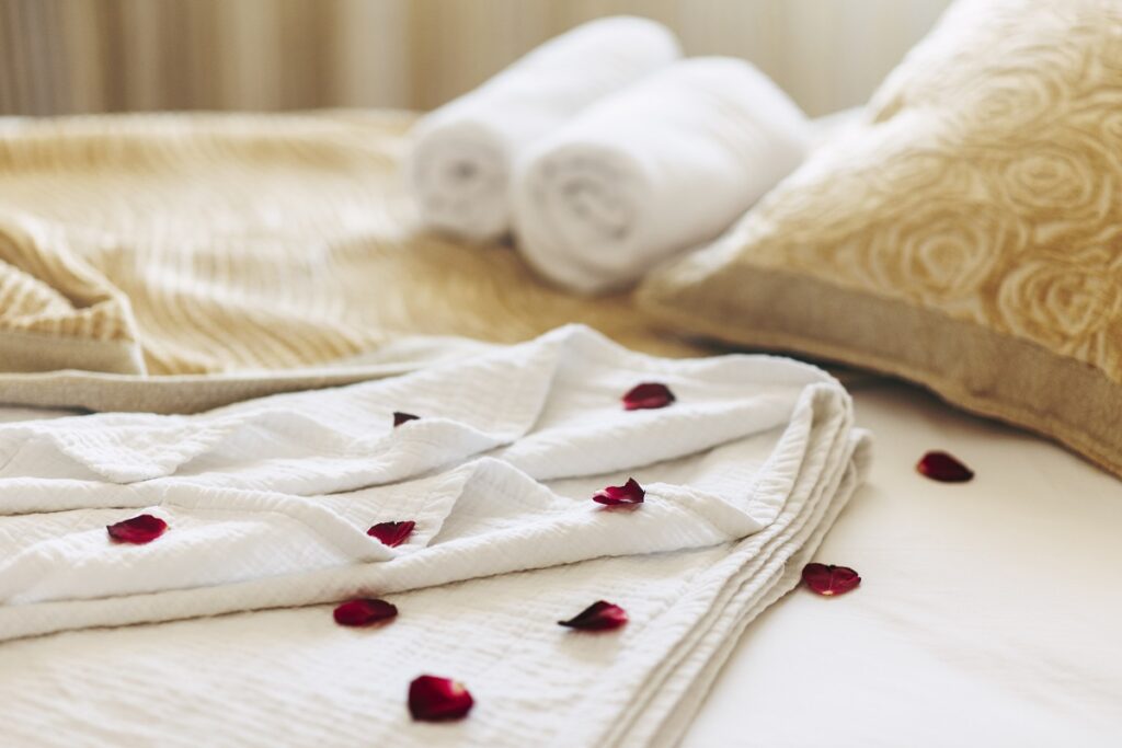 Quelles couleurs pour une chambre romantique