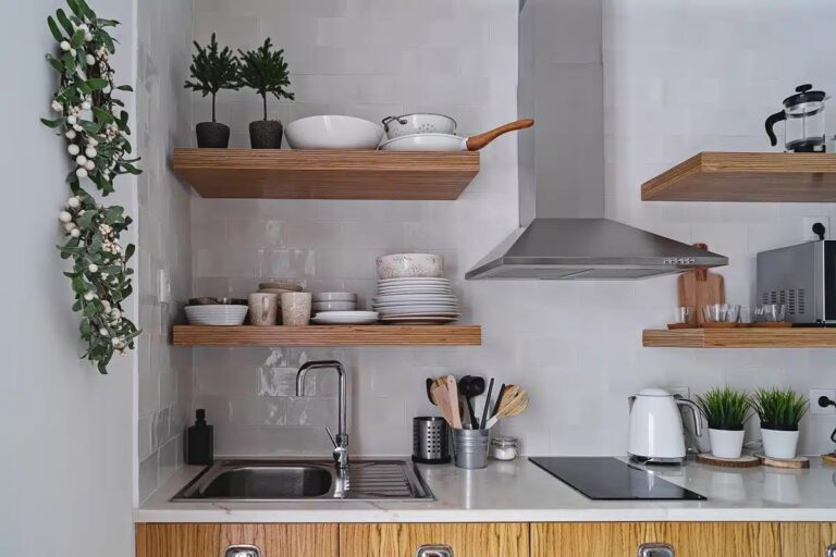 décorer une petite cuisine de manière astucieuse