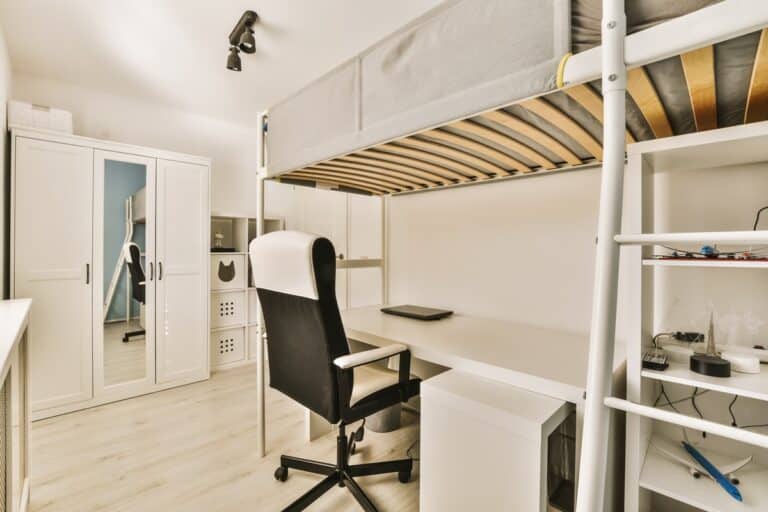 lit mezzanine