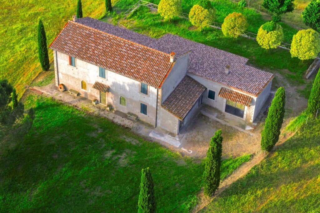 grande maison rurale en Italie