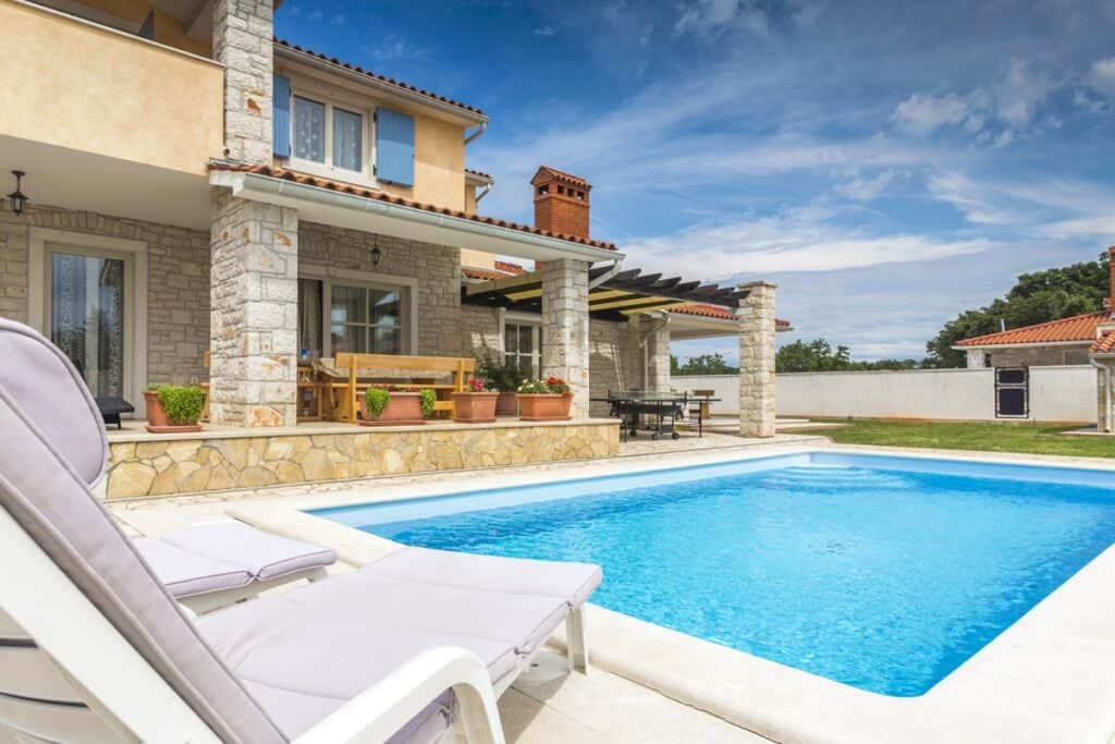 maison avec piscine en Espagne