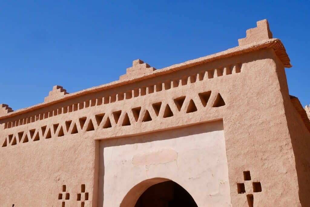 tour crénelée d'une casbah