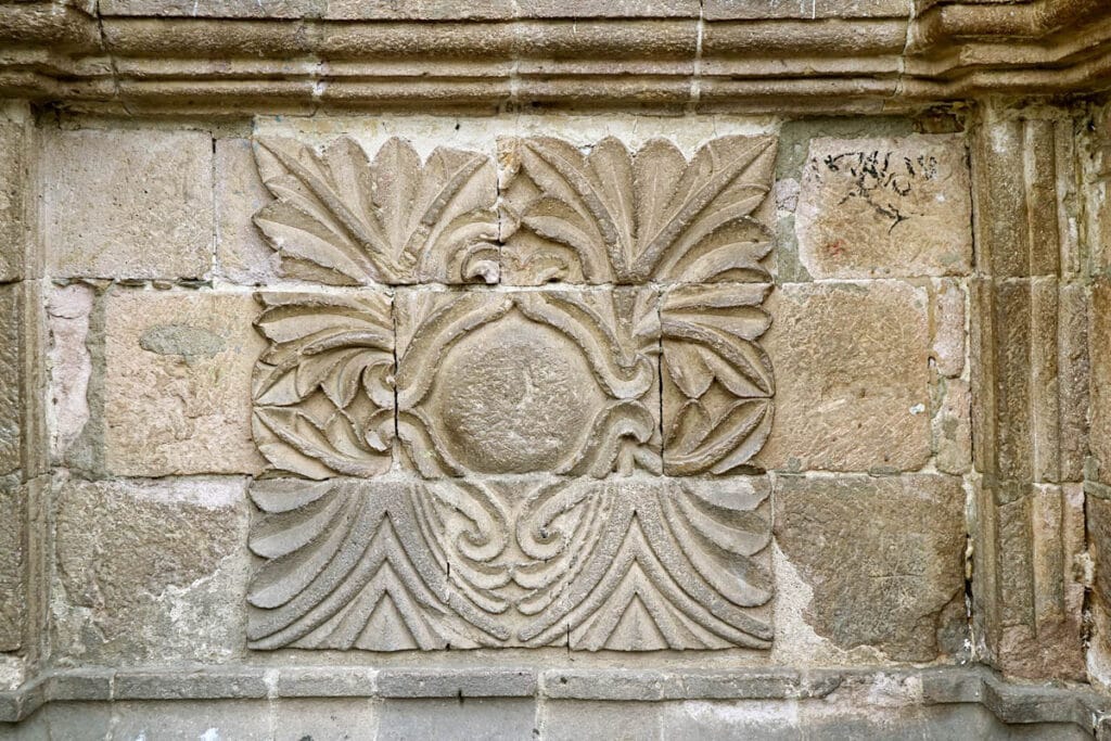 relief de style baroque métis