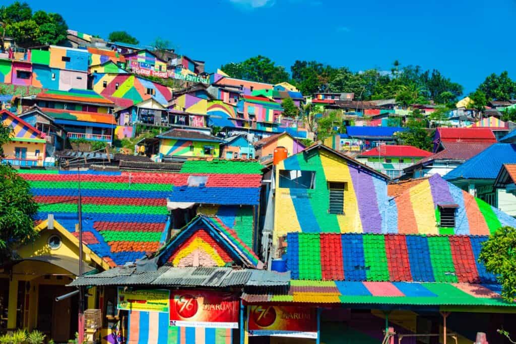 Kampung Pelangi maisons colorées