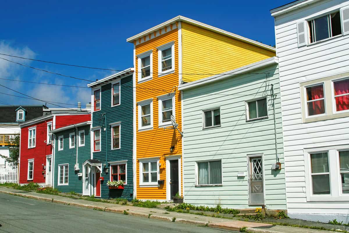 maisons colorées Saint-Jean de Terre-Neuve