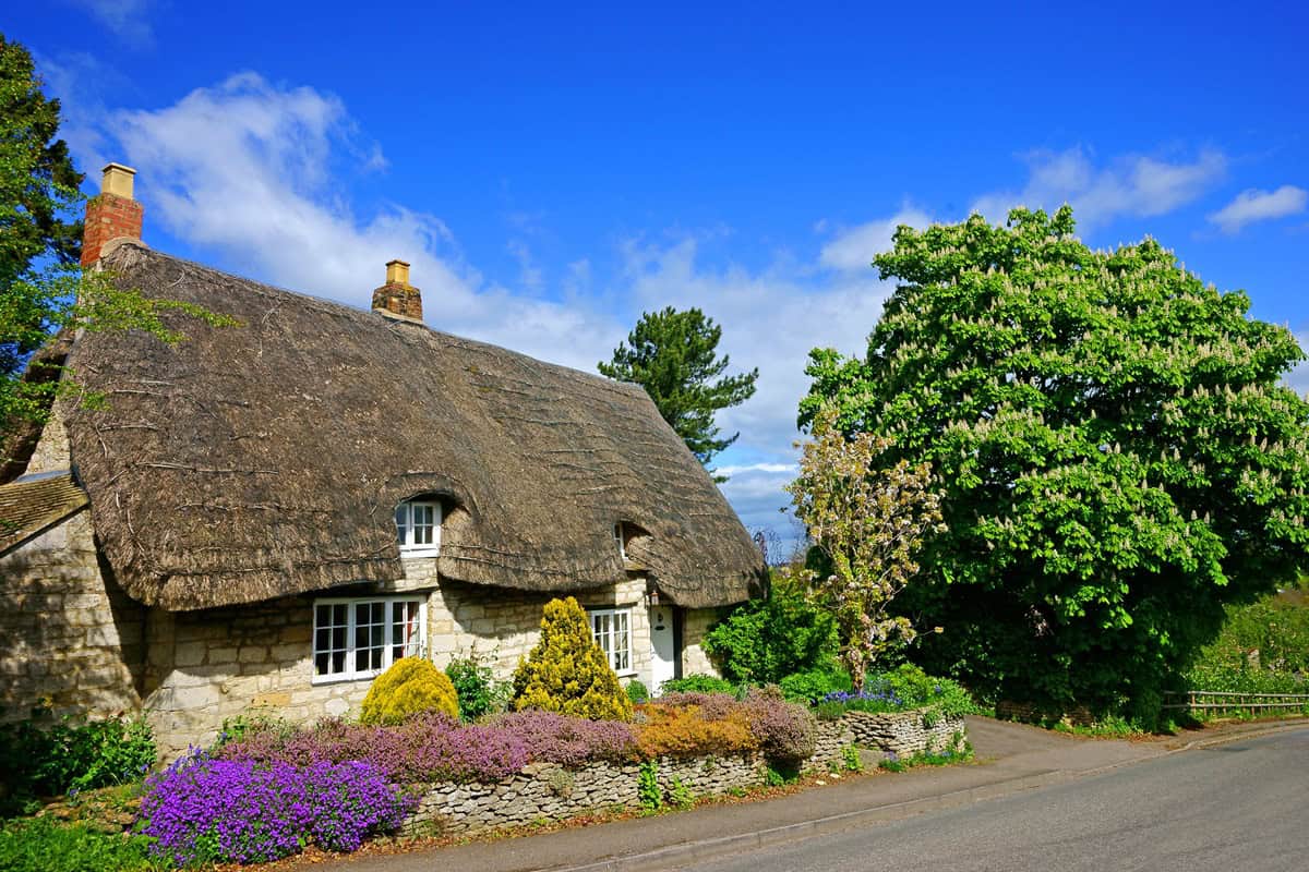 chocolate box cottage