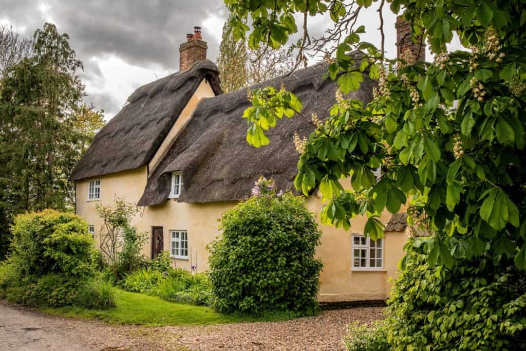 chocolate box cottage