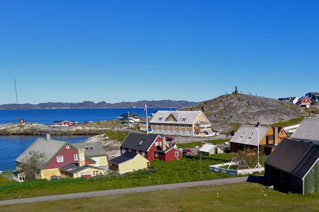 maisons colorées à Nuuk