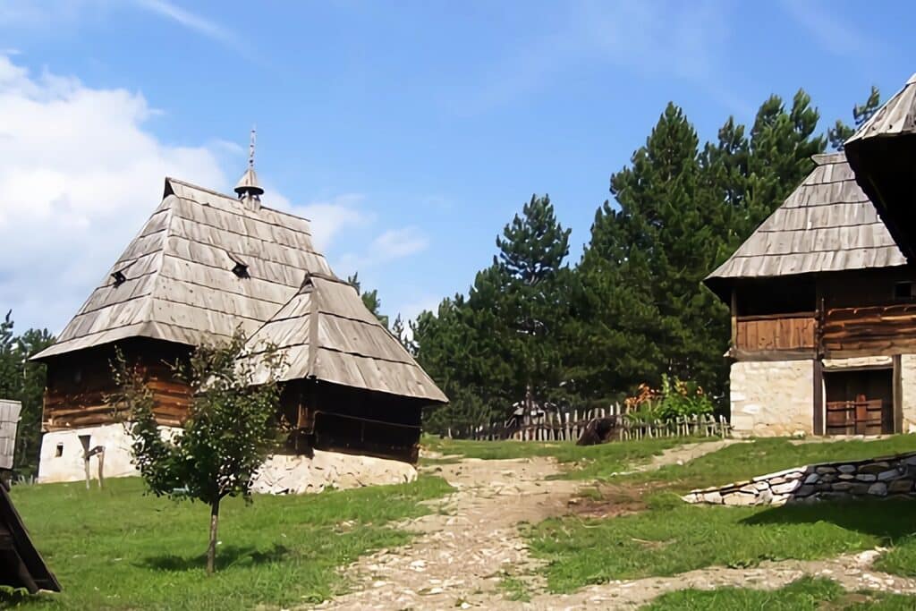 maison en bois de Serbie