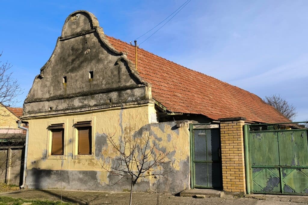 maisons pannoniennes de Voïvodine