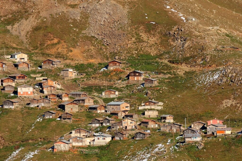 maisons Yayla du plateau de Demirkapi