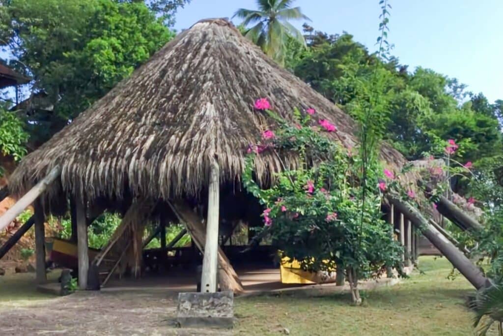 structure kalinago