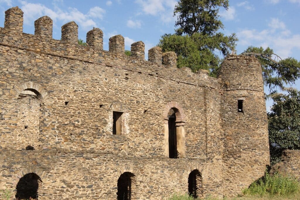 mur château de pierre à Gondar