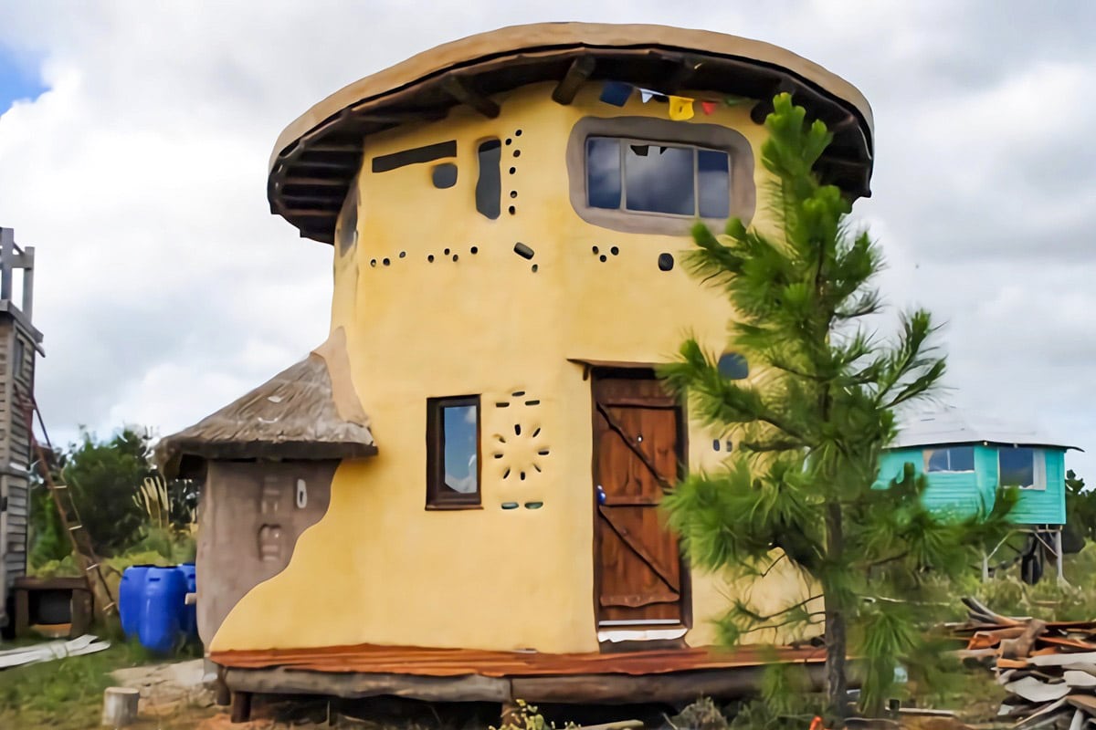 maison naturelle en quincha en Uruguay