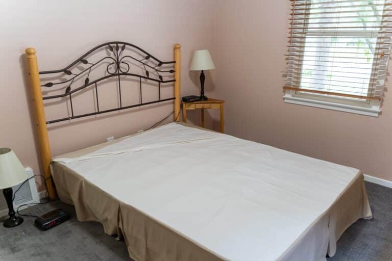 Quelle taille de sommier choisir pour un matelas 140x190 ?