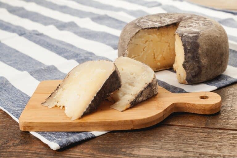 Comment bien conserver un fromage artisanal à la maison