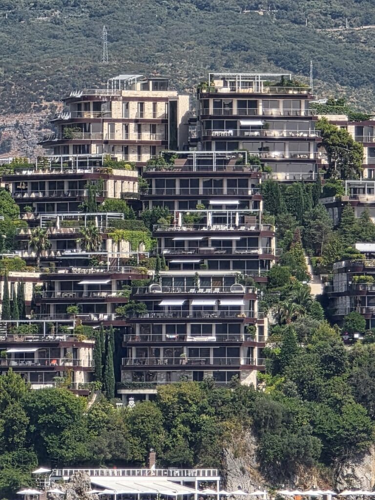 Dukley Gardens façade