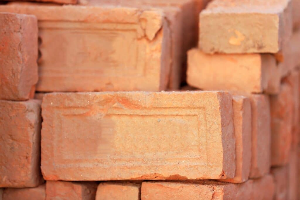 briques de construction à Lalitpur