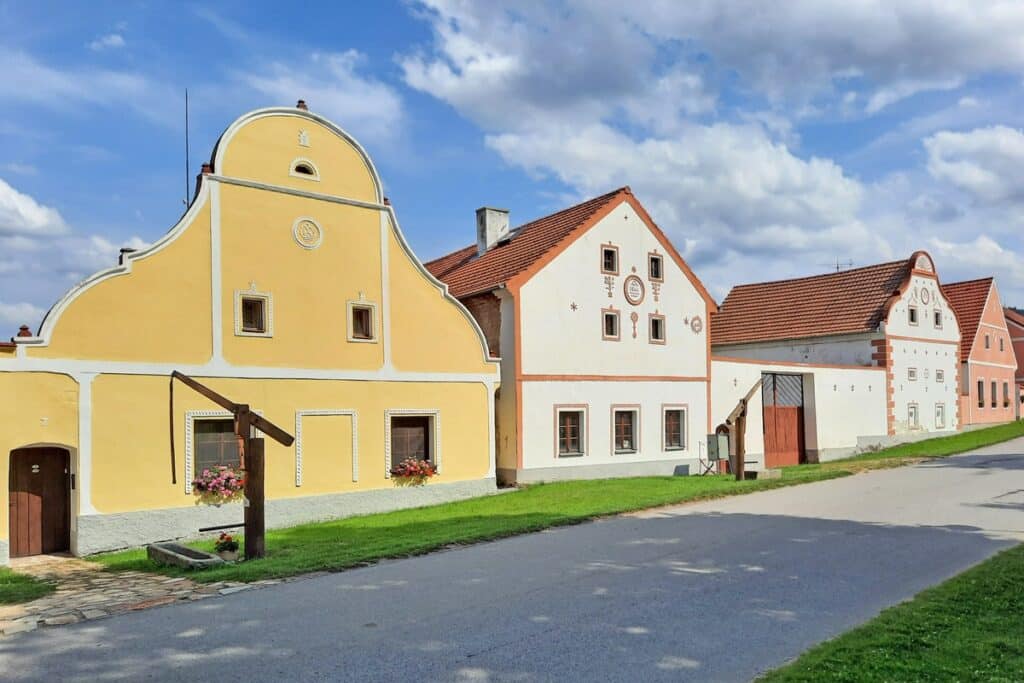 maisons baroques à Holašovice