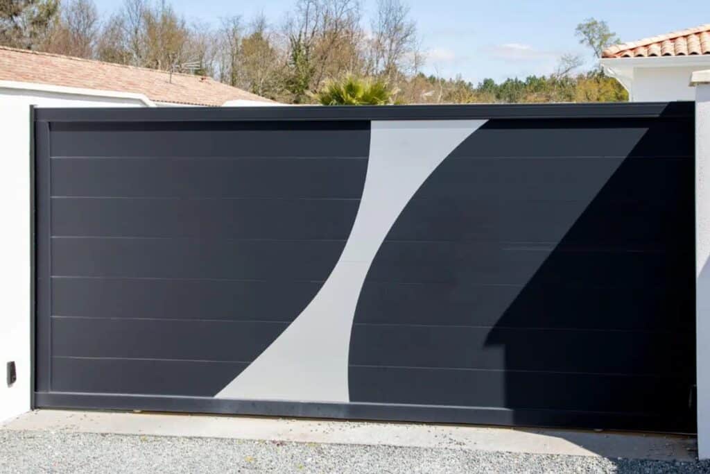 portail en aluminium contemporain