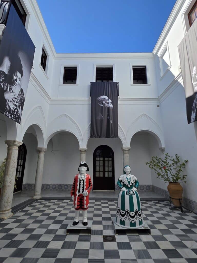 Palacio del Mayorazgo patio intérieur