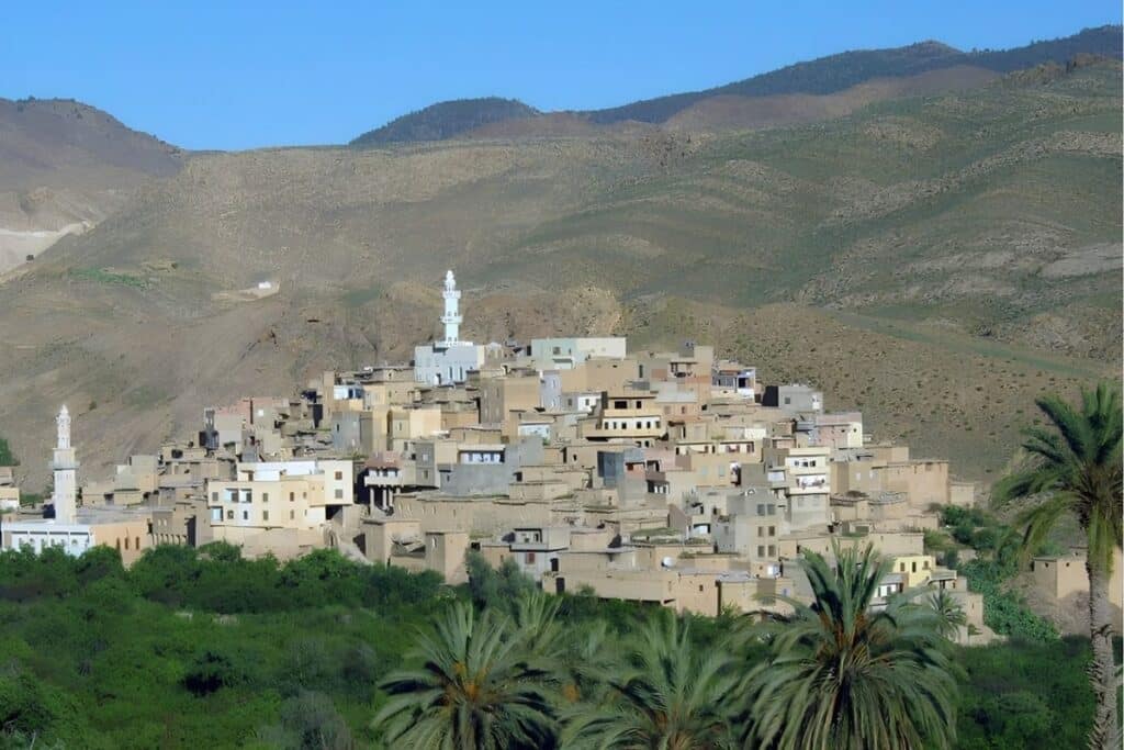 village de Menâa