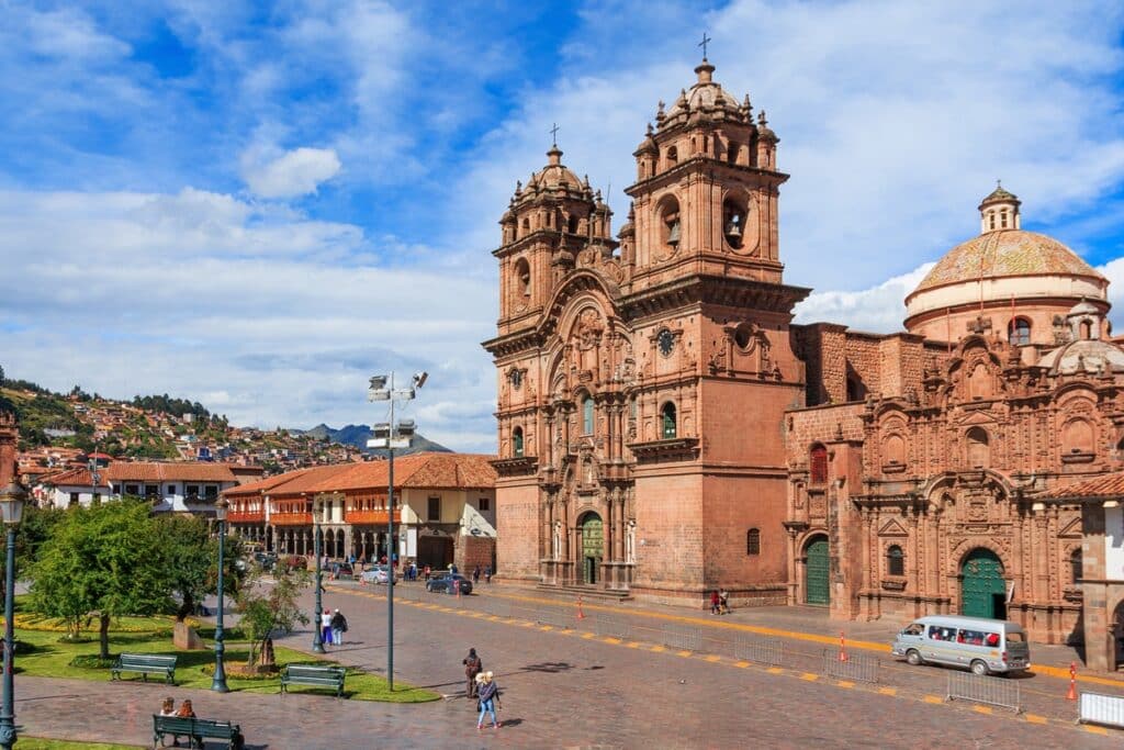 cathédrale de Cusco sur la Plaza de Armas