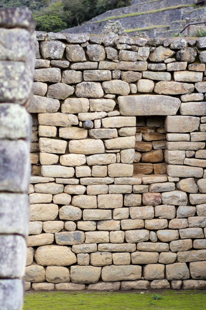 fenêtre trapézoïdale au Machu Picchu